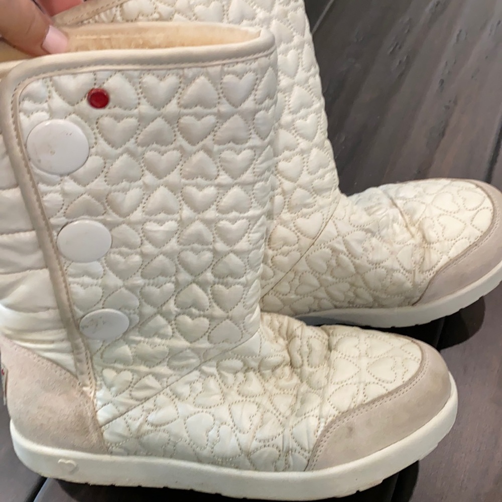 Ugg winter boots